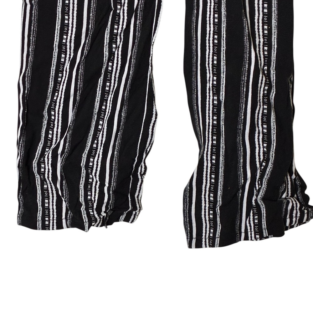 White Fawn | Black and white rayon lightweight loose fit pants - Picture 5 of 11